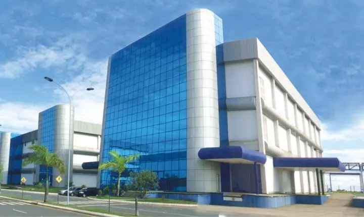 Indústria farmacêutica como pilar da saúde no Brasil